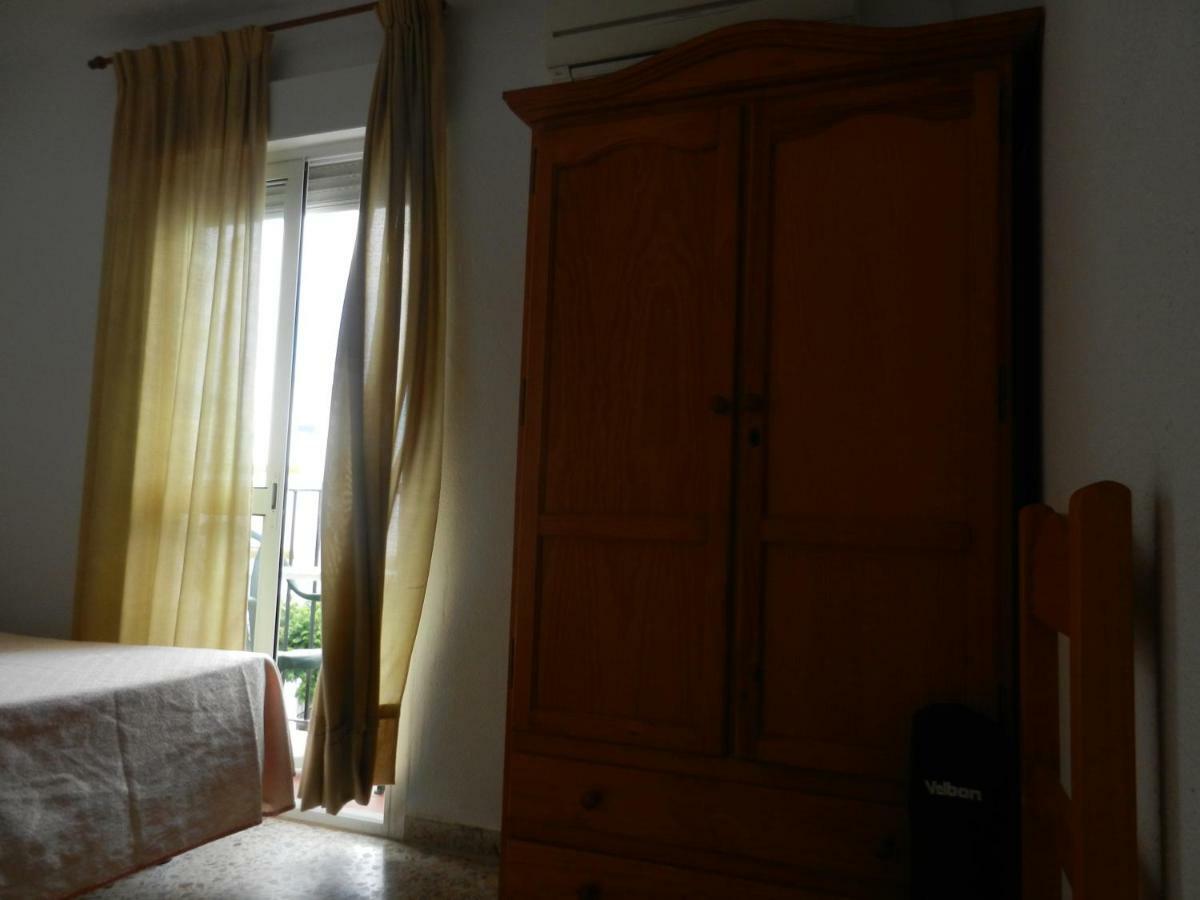 Hostal Paco Pepe Conil De La Frontera Zewnętrze zdjęcie